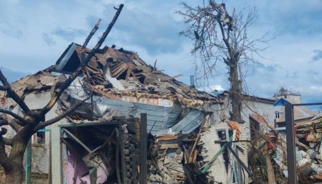 Guerre en Ukraine : un civil tué et 22 autres blessés dans des bombardements russes contre la région de Kharkiv 