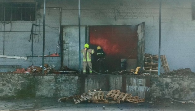 Russians strike Nova Post office in Vinnytsia region; five people injured