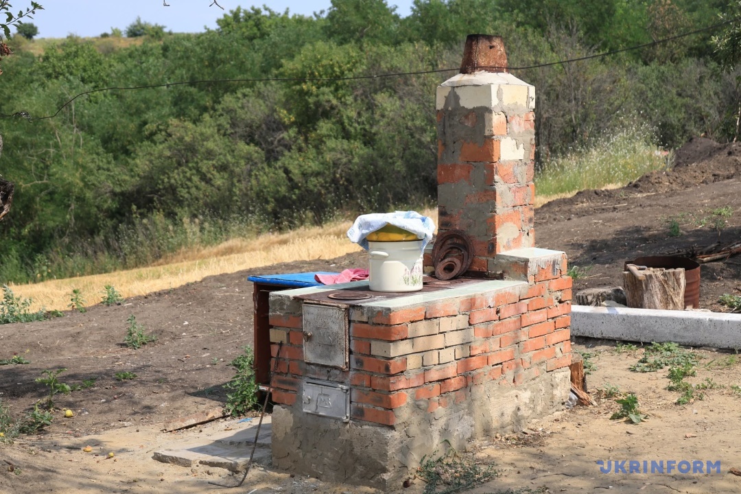 Літня пічка кутуня