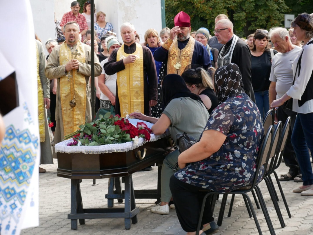 Пам'яті молодшого сержанта Юрія Пивоварова (позивний «Берс»)