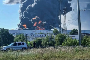 Les drones ukrainiens ont atteint une raffinerie à Saratov, un centre logistique de Wildberries dans la région de Samara, l'aérodrome d'Engels et une base pétrolière dans la région de Kalouga