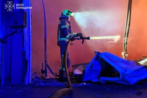 14 personas mueren y otras 22 resultan heridas en un ataque nocturno ruso en la región de Kyiv
