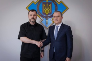 Klymenko erörtert mit aserbaidschanischem Außenminister Entwicklung der Zusammenarbeit im Rahmen des Drohnenabkommens