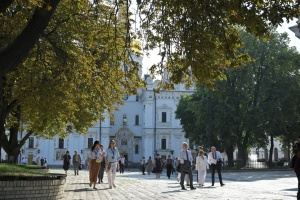 Як перетворити Києво-Печерську лавру на український Ватикан