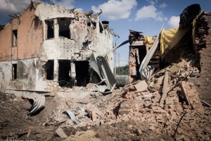 Russisches Militär wirft 4 Gleitbomben auf Sumy ab – es gibt einen Toten