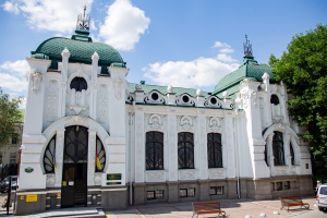Легенди та реалії краєзнавчого музею у Кропивницькому: оновлена версія