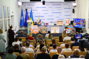 У Києві презентували інклюзивний культурно-мистецький проєкт «Коло незламних»