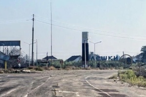 Près de 6 000 civils ukrainiens pourraient encore être bloqués dans les territoires occupés de Kherson