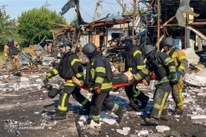 Zahl der Verletzten nach russischem Raketenangriff auf Petschenihy im Gebiet Charkiw steigt auf 20. Zehn Menschen getötet 