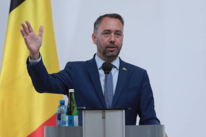Ministro de Exteriores: Bélgica destinará fondos adicionales a la defensa, la sanidad, la educación y la reconstrucción de Ucrania