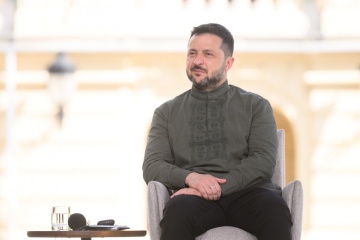 Selenskyj: Ukraine bekommt neue Hilfspakete, mehr Flugabwehr und Finanzierung für Drohnenproduktion