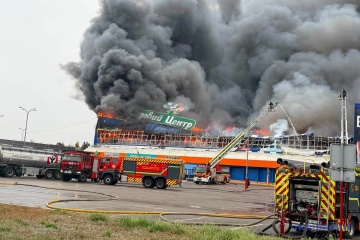 4 personnes ont été blessées lors d'une attaque contre un centre commercial à Zaporijjia