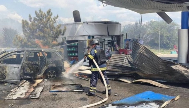Russisches Militär greift Tankstelle im Gebiet Dnipropetrowsk an – drei Menschen getötet, darunter ein Kind