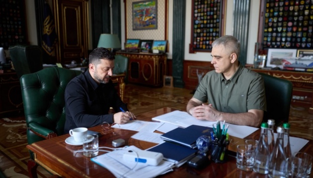 Зеленський зустрівся з Покладом - погодив нові операції і доручив продовжити очищення СБУ
