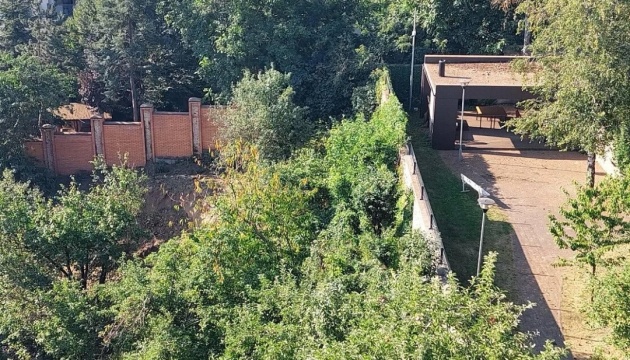 У Литві не виключають, що РФ цілеспрямовано вдарила по їхньому посольству в Києві
