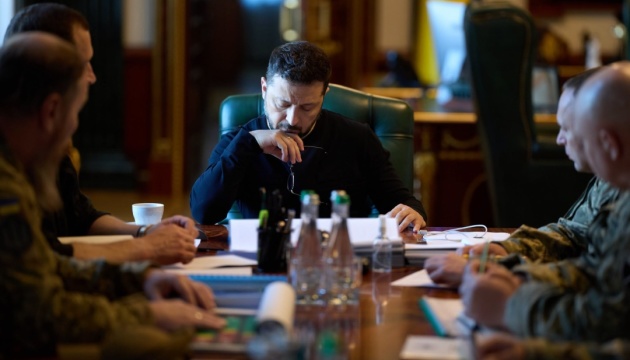 Зеленський анонсував кадрові зміни у війську: Частина рішень вже готові, будуть ще