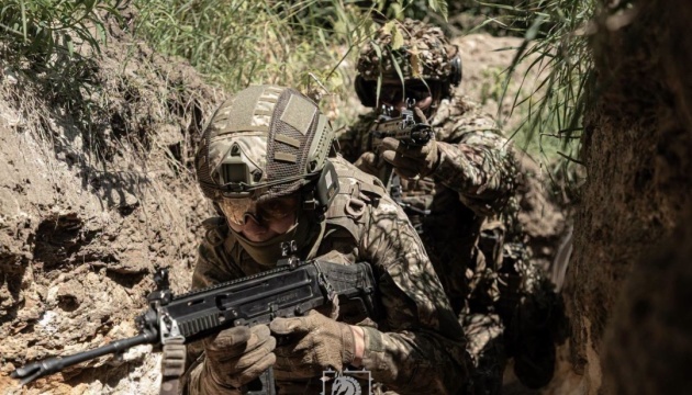 На фронті за добу сталося 242 зіткнення, найбільше - на Покровському напрямку