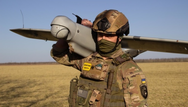 Les forces ukrainiennes ont visé plusieurs cibles militaires russes, dont un système antiaérien Strela-10, des dépôts et deux postes de commandement