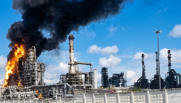 L’Ukraine a attaqué la raffinerie Lukoil à Perm