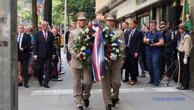 Президент Чехії провів паралелі між радянською окупацією 1968 року і війною Росії проти України