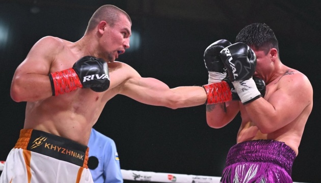 Олександр Хижняк здобув перший чемпіонський пояс у професійному боксі