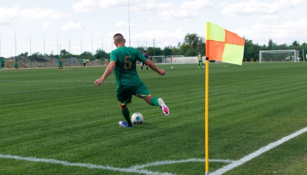 На Закарпатті відкрили новий футбольний стадіон