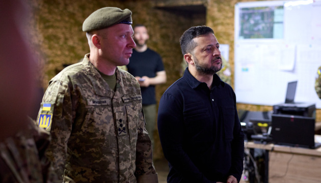 Selenskyj und Drapatyj treffen sich mit Soldaten in Richtung Oleksandriwka