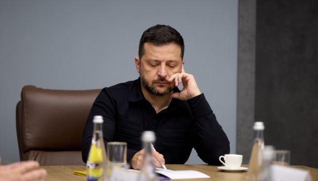 Президент на фронті провів безпекову нараду: Головна увага - реальному стану справ на передовій