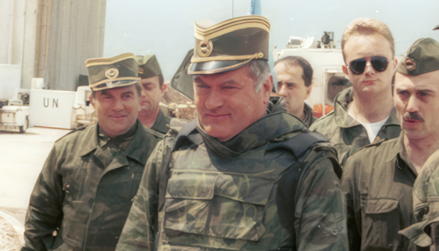 У гаазькій тюрмі помер засуджений за геноцид Ратко Младич
