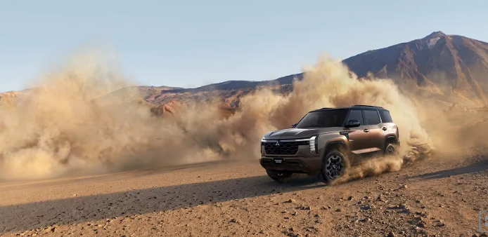 Mitsubishi представила нову модель позашляховика Pajero