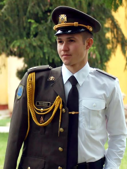 Пам'яті старшого лейтенанта Дмитра Ткаченка (позивний «Рубін»)