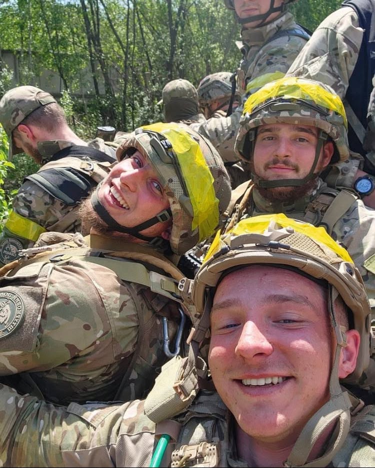Пам’яті капітана поліції Владислава Хвостика (позивний «Хвост»)