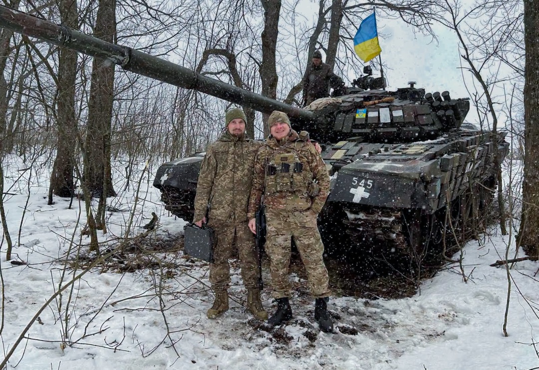 Пам'яті старшого лейтенанта Олексія Калініченка (позивний «Апачі»)