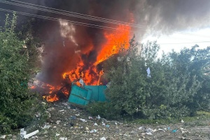 Ejército ruso ataca Pechenigy, al menos 10 personas resultan heridas