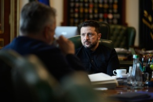Zelensky celebra una reunión tras las conversaciones con Witkoff y Kushner