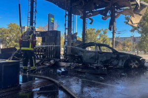 Un dron ruso se estrella contra una gasolinera en el distrito de Golosiivsky de Kyiv e hierre a tres personas