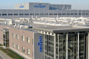 Завод Cersanit у Звягелі повністю припинив роботу через обстріли