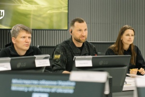 Drone Deal та спільне виробництво зброї: Хмара зустрівся із міністром оборони Словенії