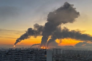 Zelensky confirme des frappes contre une entreprise clé de l’industrie pétrolière dans la région de Moscou