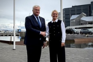Sybiha aborda la firma del Acuerdo de Drones con su homóloga de Islandia