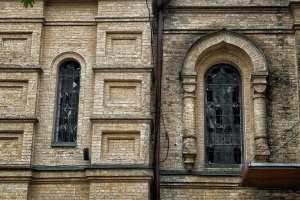 У Києві росіяни пошкодили 120-річний храм