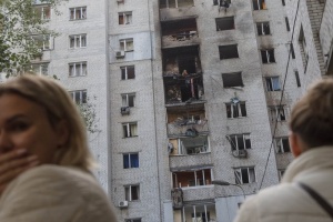 Injury toll after Russian drone attacks in Kyiv rises to 20, teenager killed
