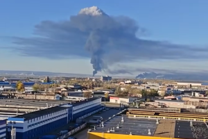 Ukrainian Defense Forces strike oil refineries in Perm and Novoshakhtinsk and two Russian radar stations