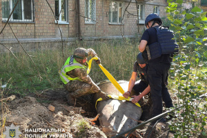 À Kyiv, près d’immeubles d’habitation, les ogives de deux missiles balistiques ont été neutralisées