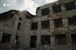 Guerre en Ukraine : une école détruite lors d’une attaque russe à Soumy