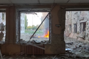 Zwei Todesopfer nach russischem Gleitbombenangriff auf Sumy. Unter Verletzten sind drei Kinder