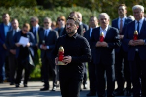 Zelensky honra la memoria de las víctimas de Babi Yar