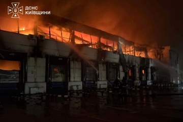 Ворог із вечора атакував три райони Київщини, двоє постраждалих