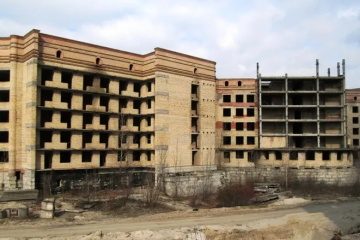  Комплекс недобудованої Республіканської клінічної лікарні у Києві повернули  під державний контроль