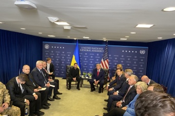 Zelensky en una reunión con Trump: Espero que pongamos fin a esta guerra